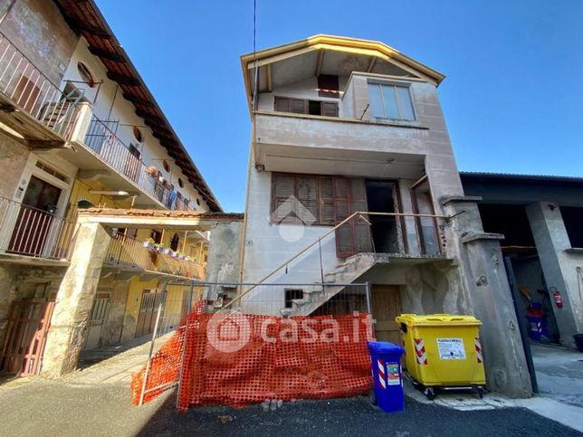 Casa bi/trifamiliare in residenziale in Vicolo del Comune 3