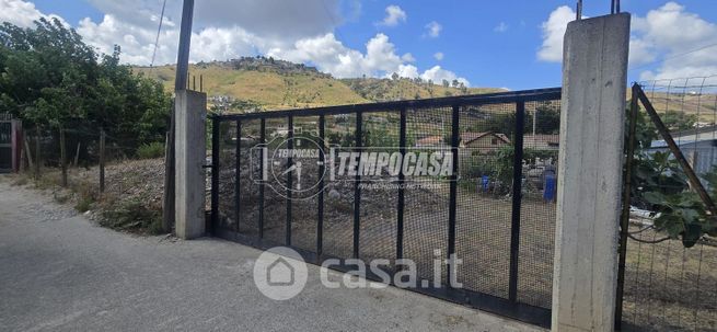 Terreno agricolo in commerciale in Località Casa Bianca 10