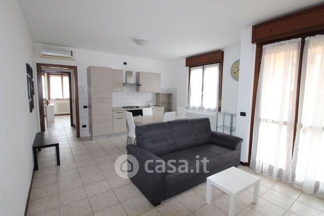 Appartamento in residenziale in Via Ilderado da Comazzo