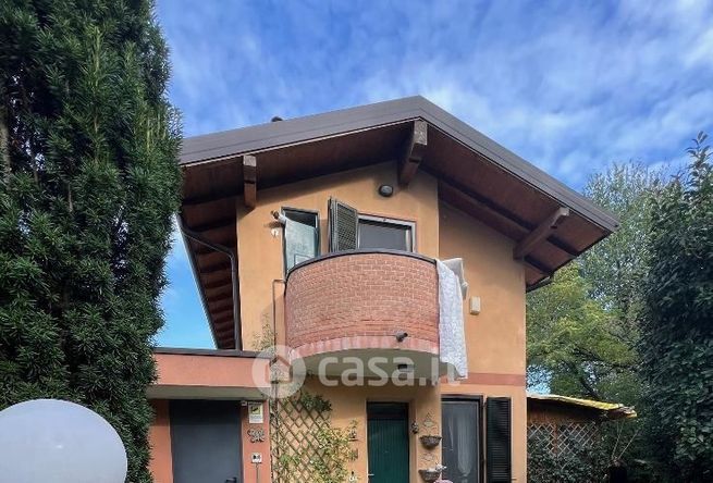 Villetta a schiera in residenziale in Via Pastrengo 51