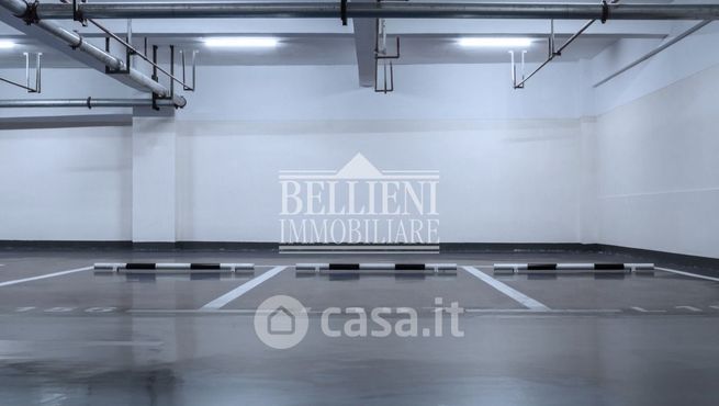 Box/posto auto in residenziale in ContrÃ  Giovanni Busato 15 -1
