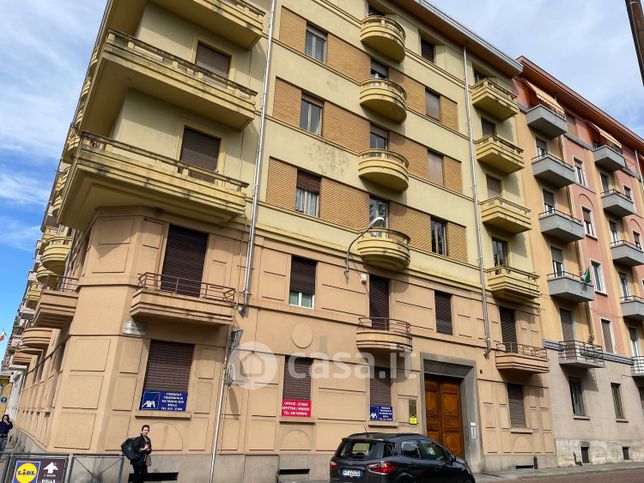 Garage/posto auto in residenziale in Piazza Vittorio Veneto 4