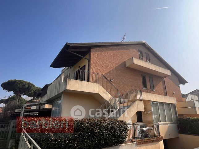 Appartamento in residenziale in Via Marziale 6
