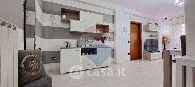 Appartamento in residenziale in Via Osento 8