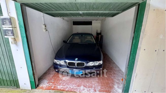 Box/posto auto in residenziale in Piazza Italia