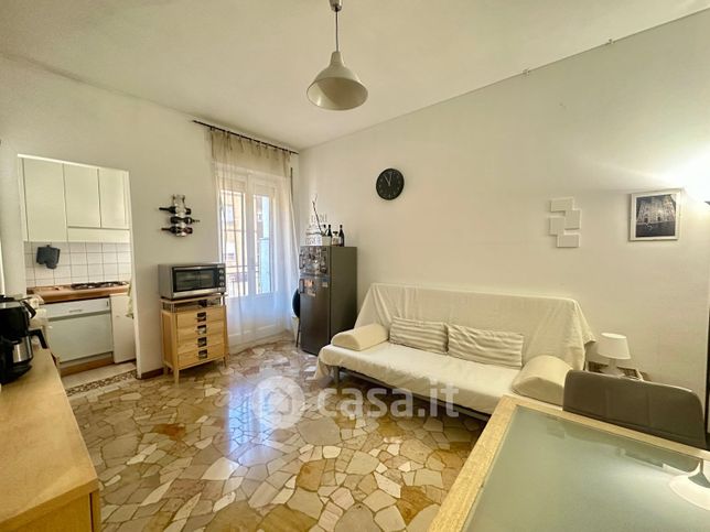 Appartamento in residenziale in Via Tortona 18