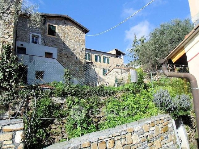 Appartamento in residenziale in Via Labbe 2