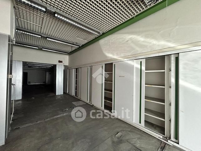 Capannone in commerciale in Via Dalmazia