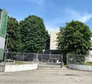 Ufficio in commerciale in Via Ramazzotti