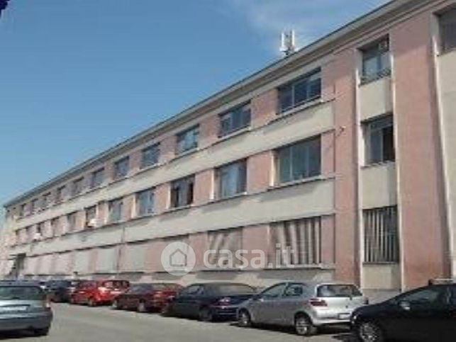 Ufficio in commerciale in Via Trieste