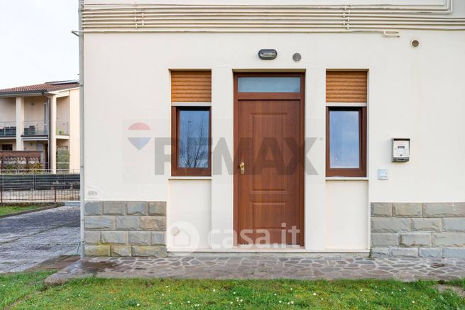 Appartamento in residenziale in Via Toscanini 9