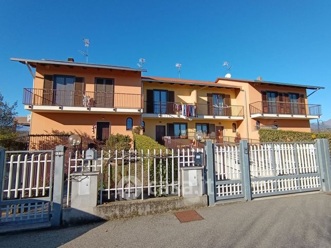 Villetta a schiera in residenziale in Via Parlamento 151