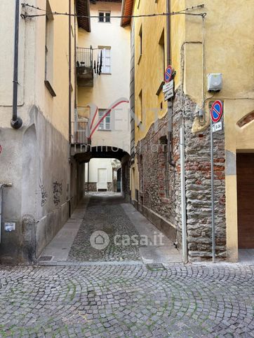 Box/posto auto in residenziale in Via Silvio Pellico