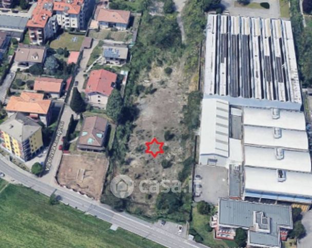 Terreno agricolo in commerciale in Via Camillo Chiesa