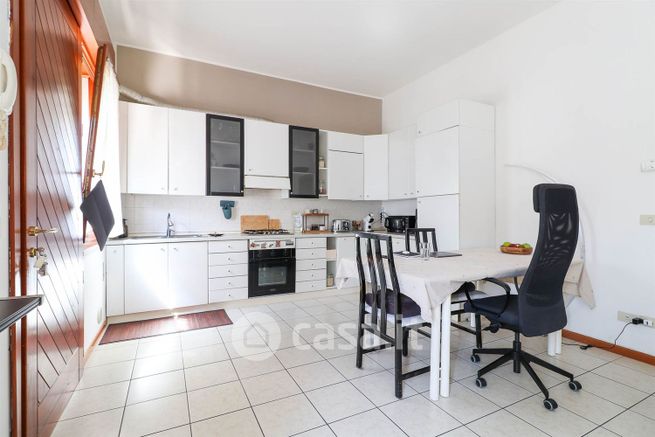 Appartamento in residenziale in Viale Trieste 24