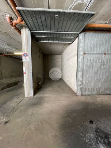 Capannone in commerciale in Via Roggia Guidana