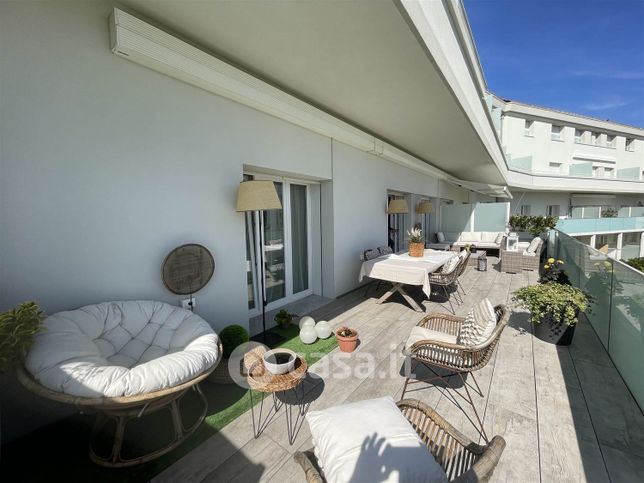 Appartamento in residenziale in Viale del Tirreno