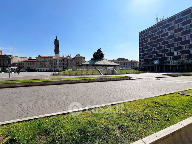 Appartamento in residenziale in Piazza Trento e Trieste 15