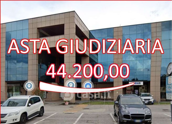 Ufficio in commerciale in Strada Padana Verso Verona 279