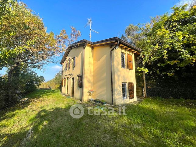 Casa indipendente in residenziale in Via Don Luigi Consigli 24