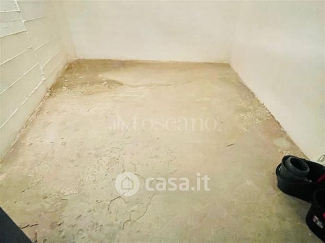 Box/posto auto in residenziale in Via Tommaso Silvestri