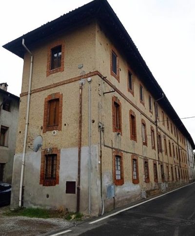 Appartamento in residenziale in Via Tullo Massarani 3