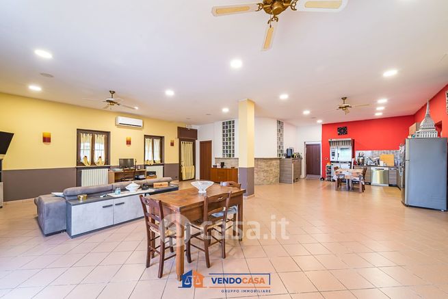 Casa indipendente in residenziale in Via Poirino 448