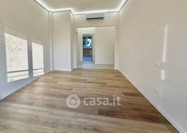 Appartamento in residenziale in Piazza Carlo Stuparich 8