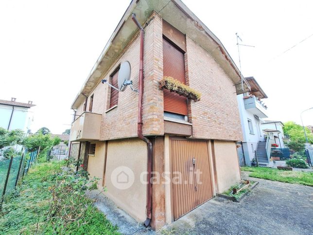 Casa indipendente in residenziale in Via Gaetano Oliva