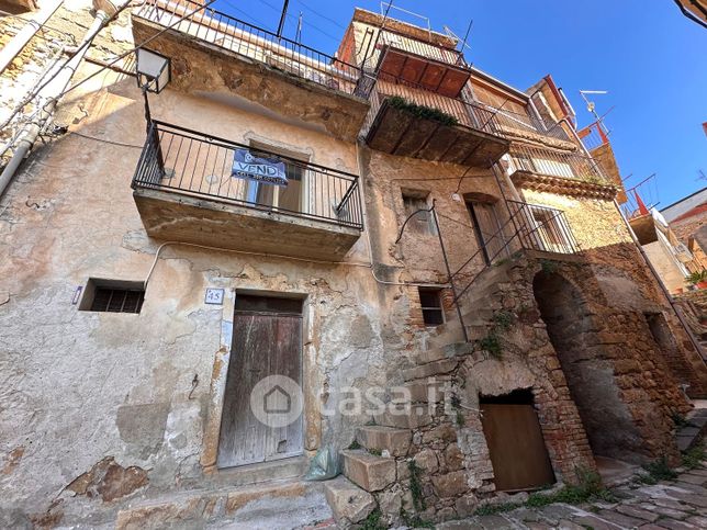 Casa indipendente in residenziale in Via Guglia 45