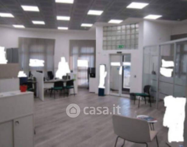 Ufficio in commerciale in Viale Giosuè Carducci 79