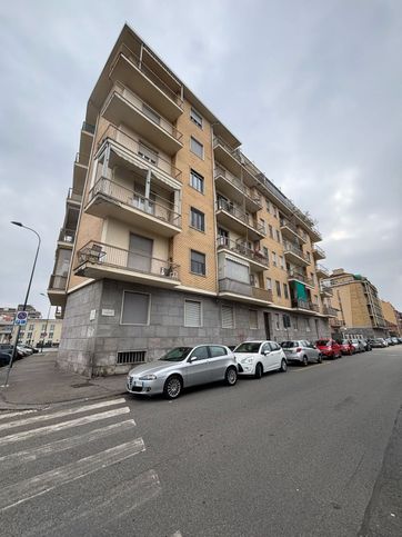 Appartamento in residenziale in Via Lesegno 31