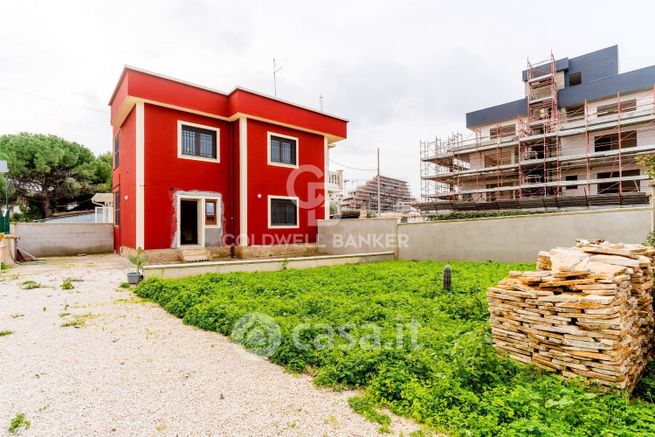 Appartamento in residenziale in Via Conte Girolamo Giusso 6