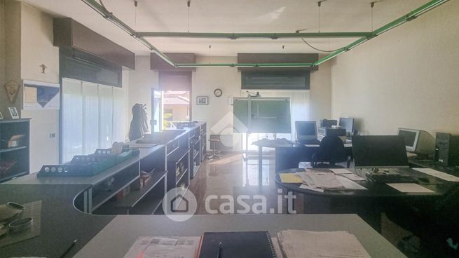 Ufficio in commerciale in Via Aldo Moro 14
