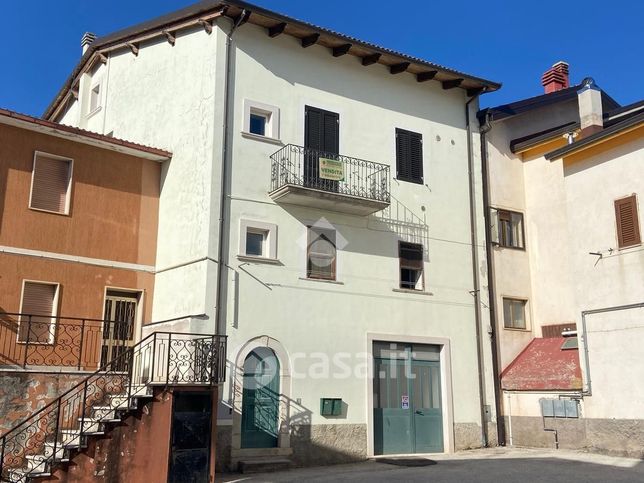 Appartamento in residenziale in Via Santa Lucia 1