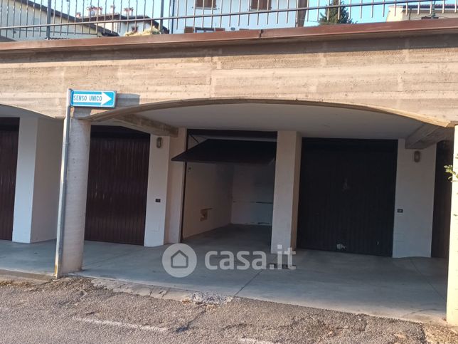 Garage/posto auto in residenziale in Via Cesarina