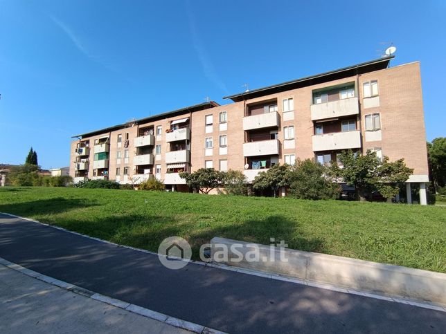 Appartamento in residenziale in Via Achille Grandi 3