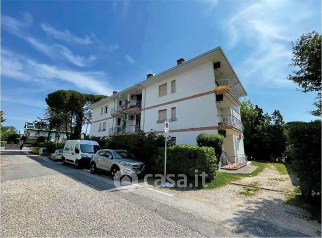 Appartamento in residenziale in Via dei Pianeti