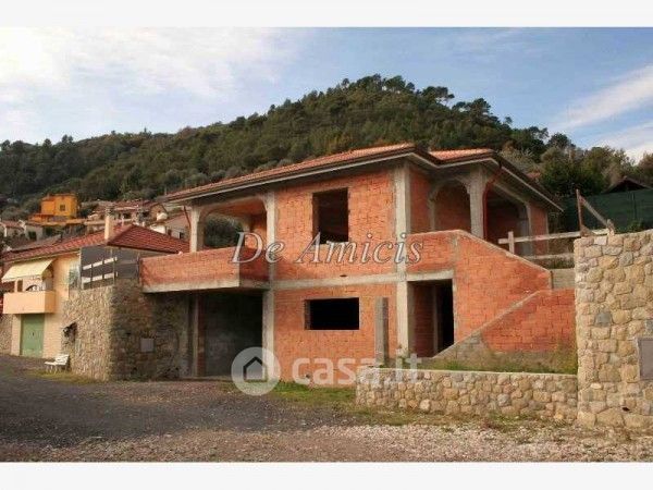Villa in residenziale in Via Piave