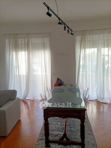 Appartamento in residenziale in Via Alberto Caroncini