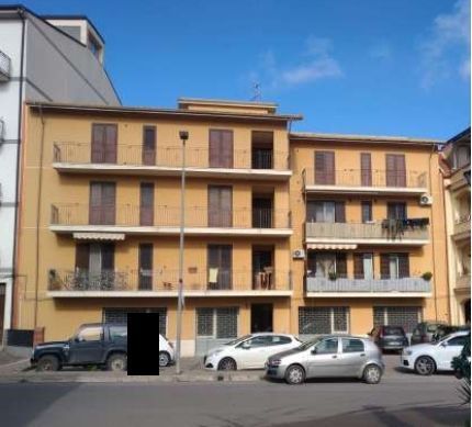 Box/posto auto in residenziale in Via Giovanni Falcone 11
