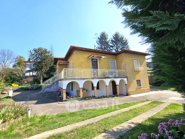Casa indipendente in residenziale in Via Barbara Melzi