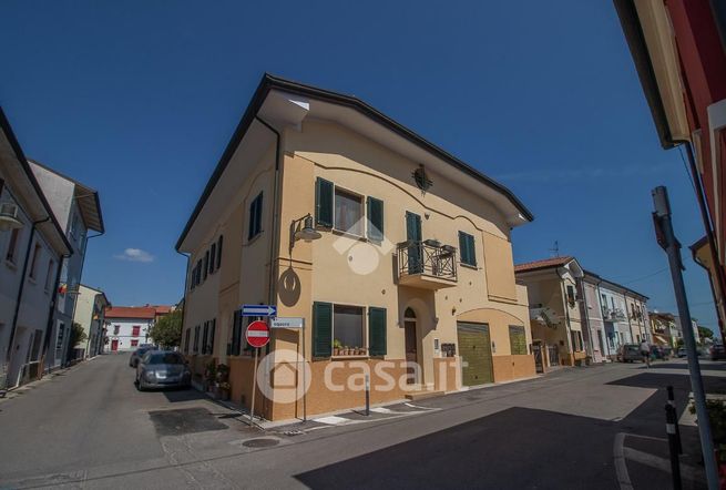 Appartamento in residenziale in Via Squero 33