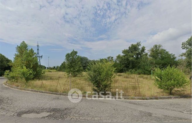 Terreno edificabile in residenziale in Via Industriale