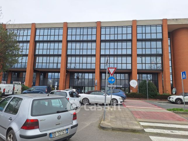 Ufficio in commerciale in Via Circonvallazione