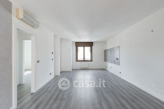 Appartamento in residenziale in Via Amedeo Gordini 18