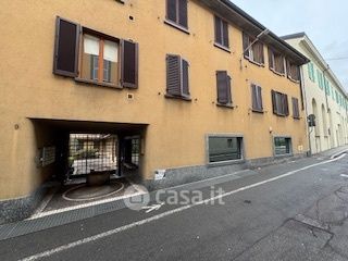 Ufficio in commerciale in Via Appiani 9