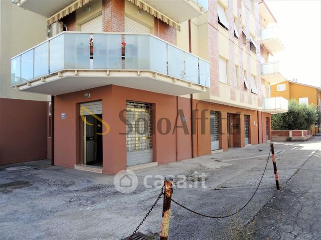Negozio/locale commerciale in commerciale in 