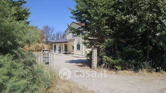 Villa in residenziale in Via Valmana