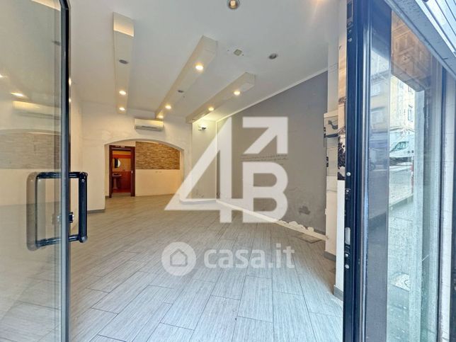 Attività/licenza (con o senza mura) in commerciale in Via del Rivo 44